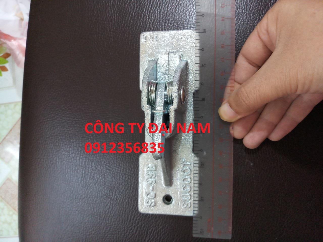 Kẹp bướm ván khuôn Sucoot